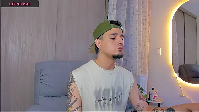 alejandro calderon1 online show from 11/13/25, 10:02