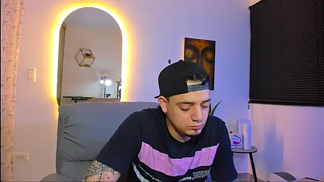 alejandro calderon1 online show from 02/22/26, 07:33