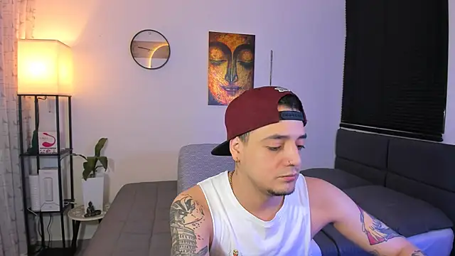 Snapshot of alejandro_calderon1 chatting on 07/09/26, 04:13 alejandro calderon1 online show from 07/09/26, 04:13