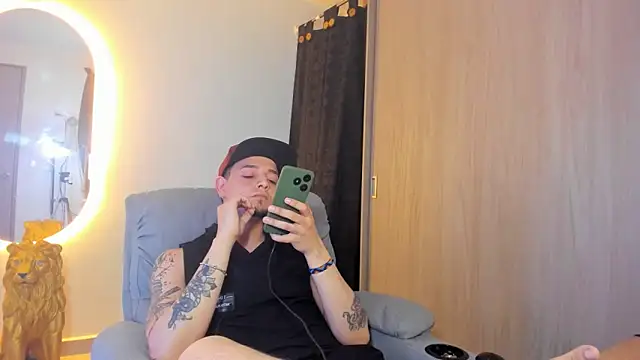 alejandro calderon1 online show from 02/16/25, 07:48