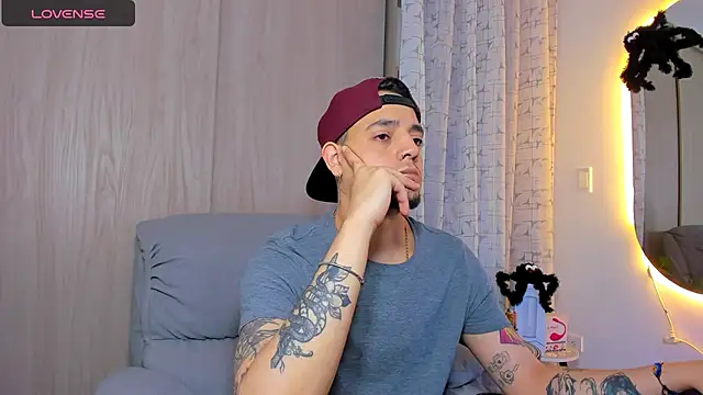 alejandro calderon1 online show from 10/12/25, 05:09