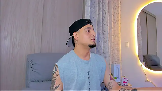 alejandro calderon1 online show from 11/04/25, 03:32