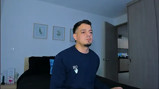 alejandro calderon1 online show from 12/22/25, 05:51