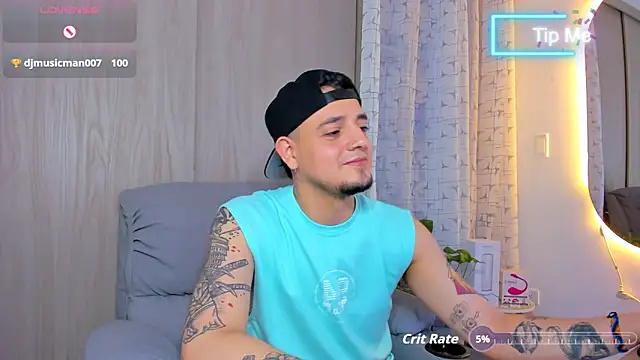 alejandro calderon1 online show from 10/03/25, 03:52