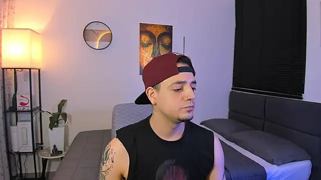 Snapshot of alejandro_calderon1 chatting on 07/11/26, 05:08 alejandro calderon1 online show from 07/11/26, 05:08