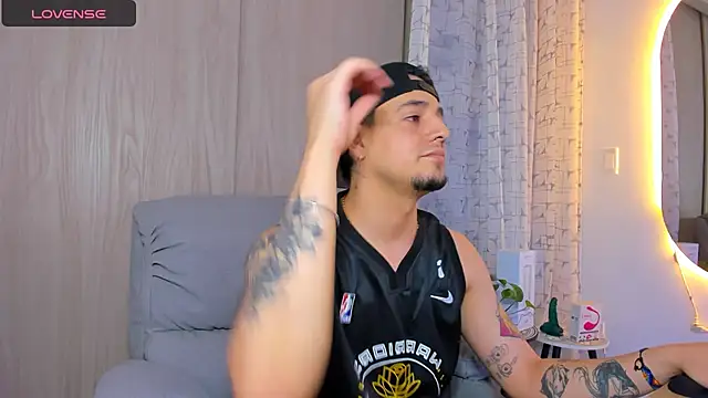 alejandro calderon1 online show from 09/24/25, 12:29