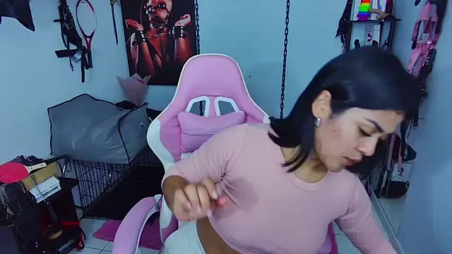 Hannah-grace online show from 11/21/25, 12:59