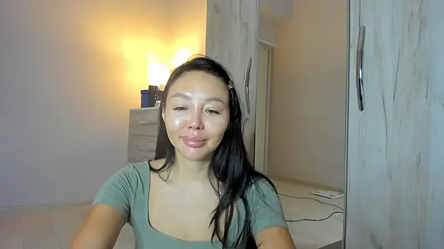 keiko hot online show from 04/19/26, 02:45