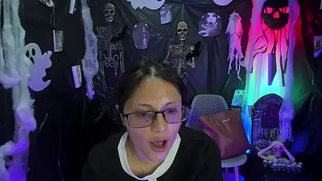 Kyomi chang online show from 10/21/25, 01:32