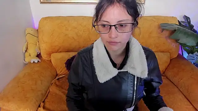 Kyomi chang online show from 04/11/26, 12:09