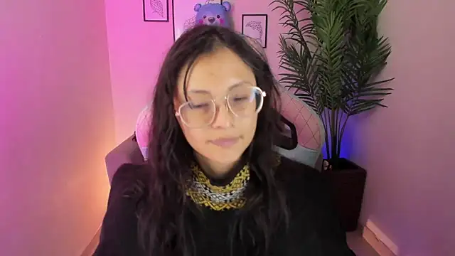 Snapshot of Kyomi_chang chatting on 03/13/25, 12:56 Kyomi chang online show from 03/13/25, 12:56