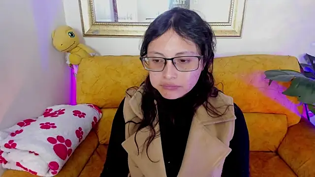 Snapshot of Kyomi_chang chatting on 05/04/26, 01:03 Kyomi chang online show from 05/04/26, 01:03