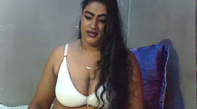 Snapshot of EROTICNAWTY2 chatting on 01/26/25, 04:51 EROTICNAWTY2 online show from 01/26/25, 04:51
