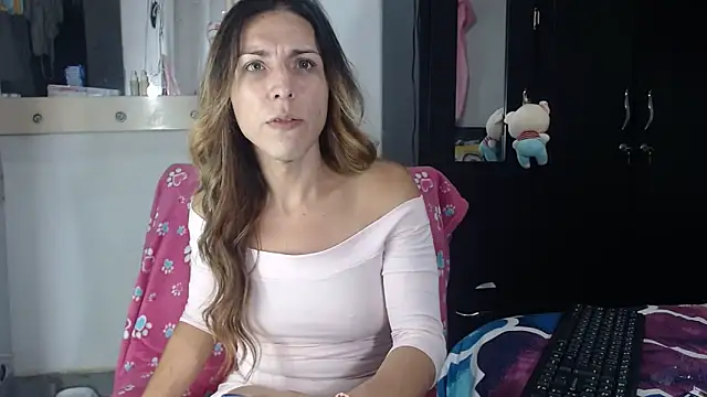 aleera starxx982 online show from 11/03/25, 03:45