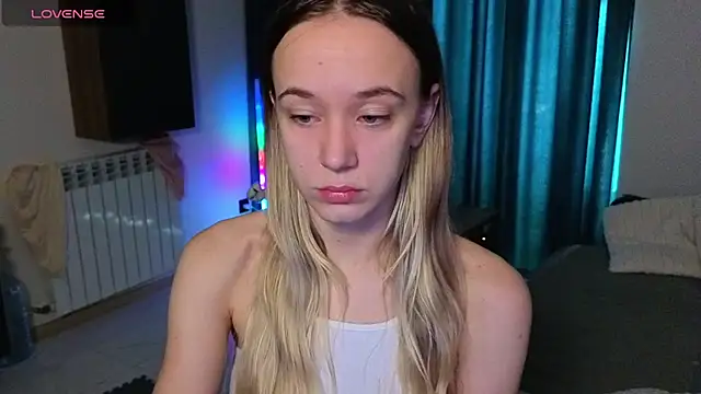 Snapshot of SexyCocobutt chatting on 11/08/25, 08:29 SexyCocobutt online show from 11/08/25, 08:29