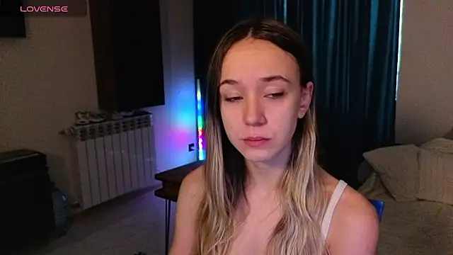 Snapshot of SexyCocobutt chatting on 11/19/25, 08:47 SexyCocobutt online show from 11/19/25, 08:47