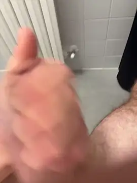 MagicKenzo99 online show from 10/18/25, 04:42