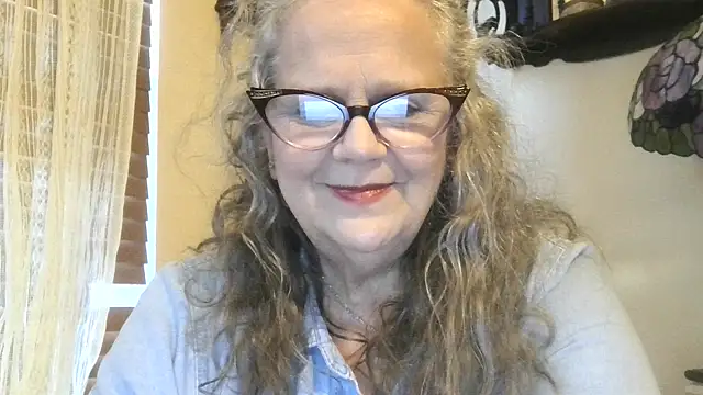 DestineeLoverGirl online show from 11/11/25, 01:50