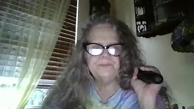 DestineeLoverGirl online show from 11/18/25, 12:30