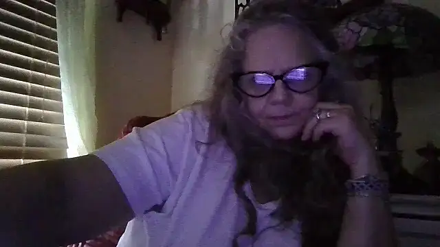 DestineeLoverGirl online show from 04/18/26, 01:02