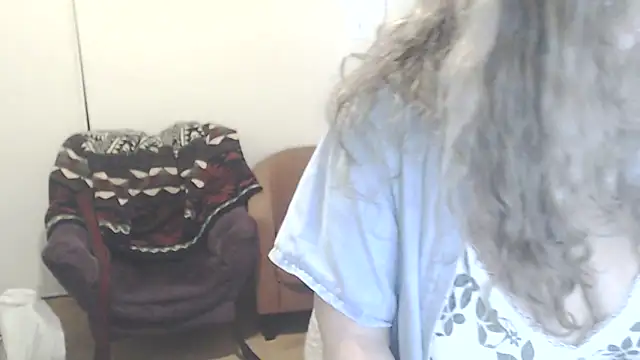 DestineeLoverGirl online show from 11/04/25, 02:10