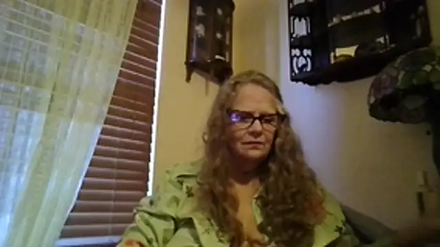 DestineeLoverGirl online show from 12/01/25, 04:30
