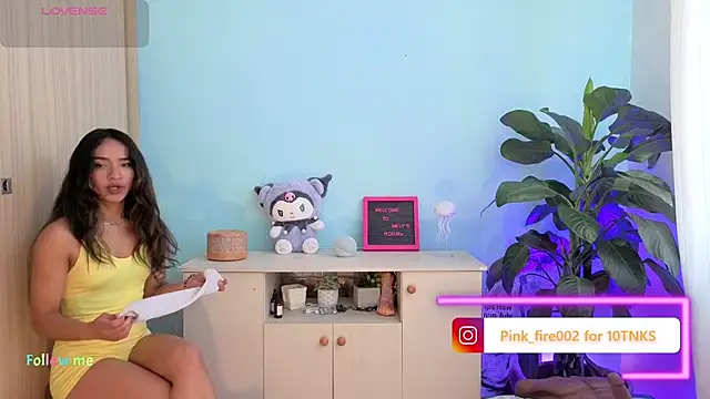 melisa es online show from 11/23/25, 03:00