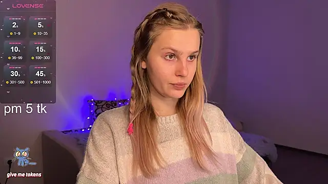 Snapshot of Chanel_Gill chatting on 02/05/25, 08:14 Chanel Gill online show from 02/05/25, 08:14