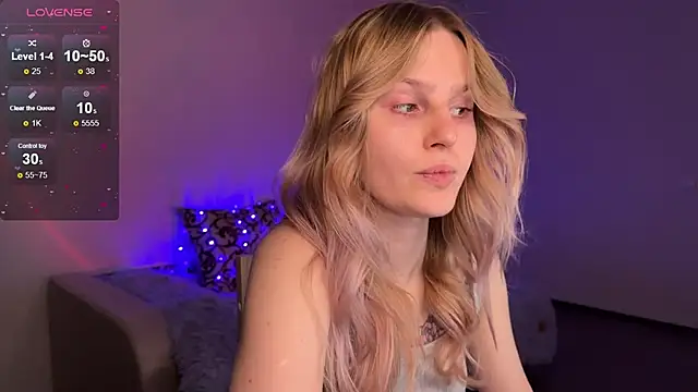 Snapshot of Chanel_Gill chatting on 02/09/25, 03:23 Chanel Gill online show from 02/09/25, 03:23