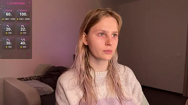 Snapshot of Chanel_Gill chatting on 02/22/25, 01:02 Chanel Gill online show from 02/22/25, 01:02
