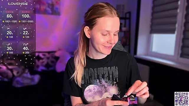 Chanel Gill online show from 11/06/25, 03:05