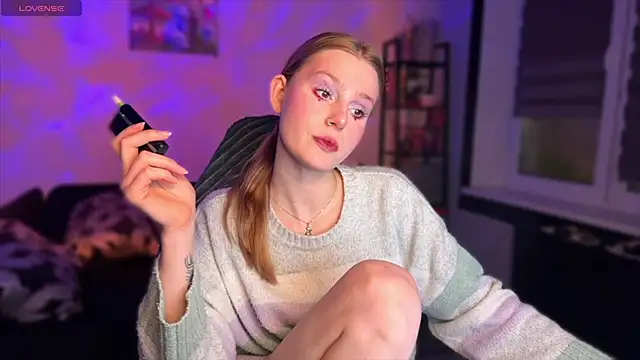 Chanel Gill online show from 11/27/25, 07:58