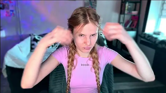 Chanel Gill online show from 02/22/26, 11:01