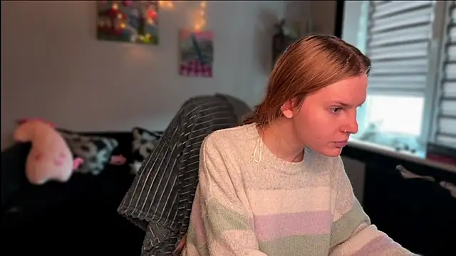 Chanel Gill online show from 12/21/25, 09:22