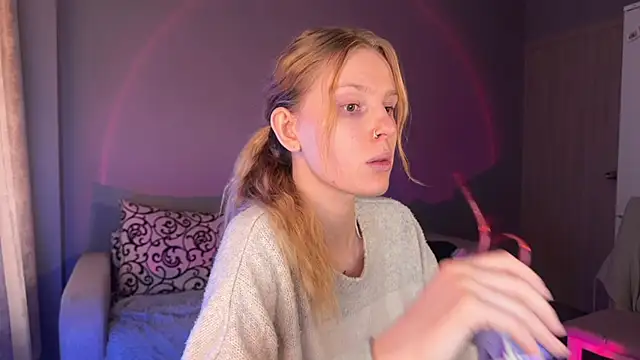 Snapshot of Chanel_Gill chatting on 09/29/25, 06:53 Chanel Gill online show from 09/29/25, 06:53