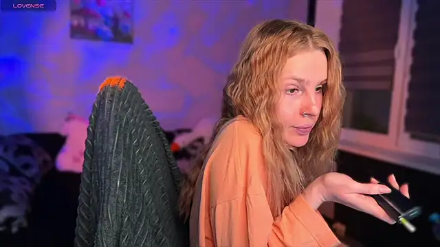 Chanel Gill online show from 11/28/25, 03:56