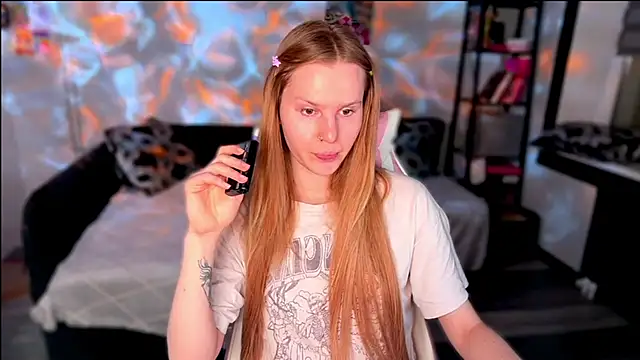 Chanel Gill online show from 02/28/26, 07:35