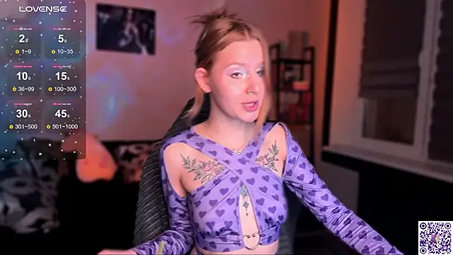 Chanel Gill online show from 11/24/25, 06:52