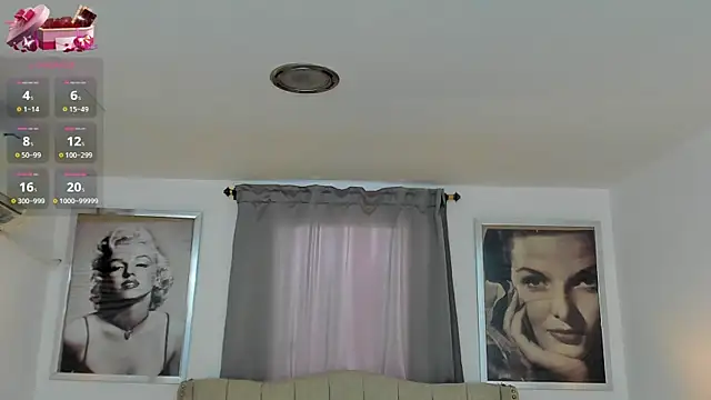 Snapshot of Beautyari_ chatting on 09/24/25, 12:33 Beautyari online show from 09/24/25, 12:33