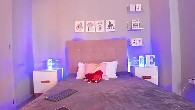 EmilyCoast-1 online show from 03/13/26, 07:41