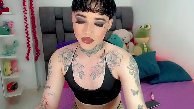 Snapshot of little_star_porn chatting on 02/12/26, 03:23 little star porn online show from 02/12/26, 03:23