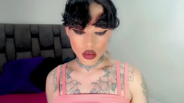 Snapshot of little_star_porn chatting on 01/31/26, 07:12 little star porn online show from 01/31/26, 07:12