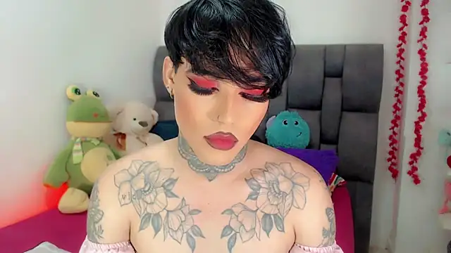 Snapshot of little_star_porn chatting on 02/03/26, 06:40 little star porn online show from 02/03/26, 06:40