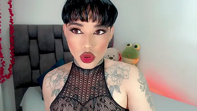 Snapshot of little_star_porn chatting on 02/27/26, 01:17 little star porn online show from 02/27/26, 01:17