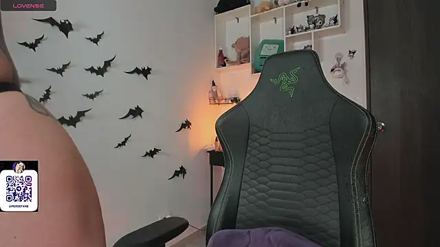 damnliciousss online show from 11/14/25, 11:30