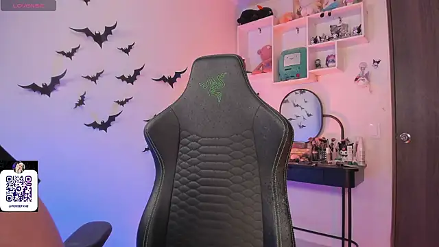 damnliciousss online show from 10/22/25, 11:58