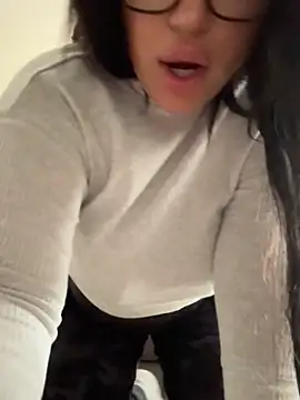 MeghanXO online show from 11/25/25, 03:23