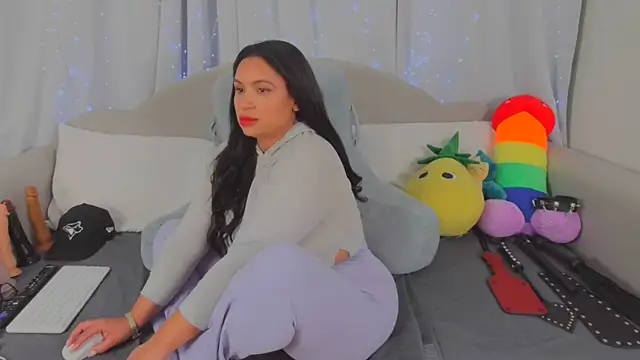 MeghanXO online show from 04/11/26, 11:41