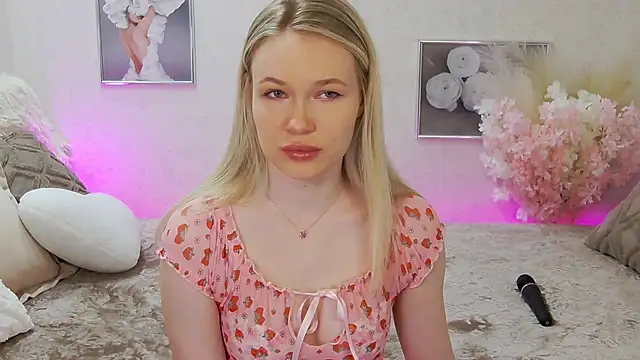 Veronika Mitchel online show from 03/20/25, 09:24