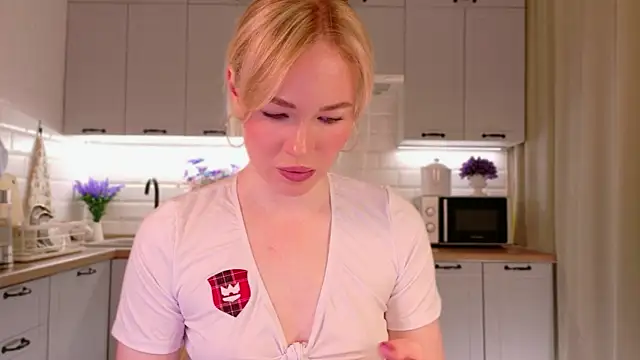 Veronika Mitchel online show from 11/19/25, 01:55